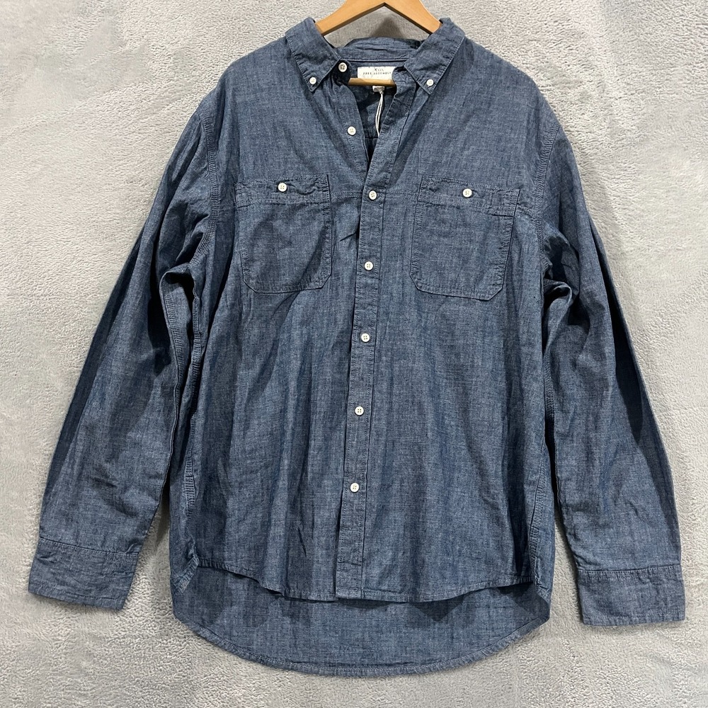 Free Assembly Men XL Shirt Blue‎ Chambray Button Up Long Sleeve Pockets Academia